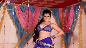 Indian Bhojpuri Sexy song